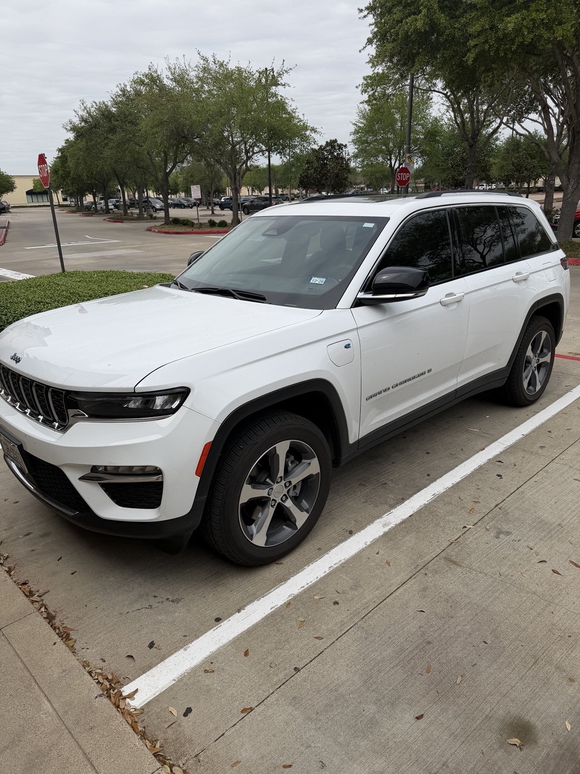 2025 Jeep Grand Cherokee L used by Wilson Medical Courier
